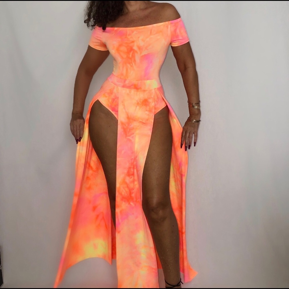 💫 Brand New! Stunning Goddess Maxi Dress ✨ - Picture 2 of 5